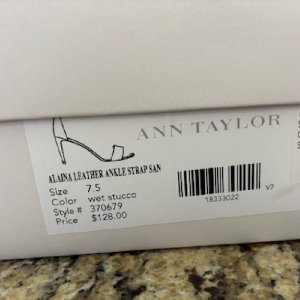 New Ann Taylor Alaina Leather Ankle Strap Sandle 7.5 Cream - Picture 5 of 7